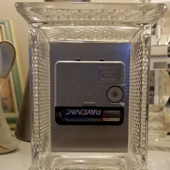 Pure Crystal Table Clock - Picture 5 of 6